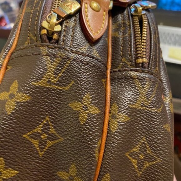 Authentic Vintage LOUIS VUITTON Reporter PM Monogram Canvas Crossbody Bag - Picture 8 of 16